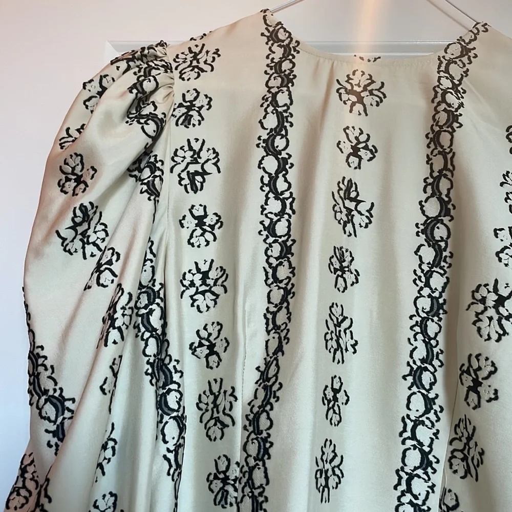 Layla Embroidered Silk-Blend Blouse - Picture 4 of 8
